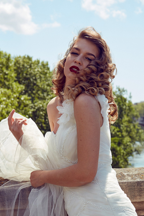 Asymmetrical One-Shoulder Flowers Mermaid Wedding Dress [6]