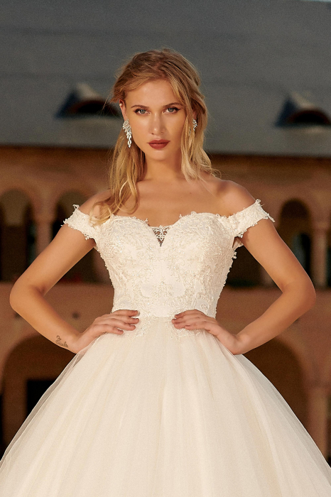 Off-shoulders wedding gown- Destiny [3]
