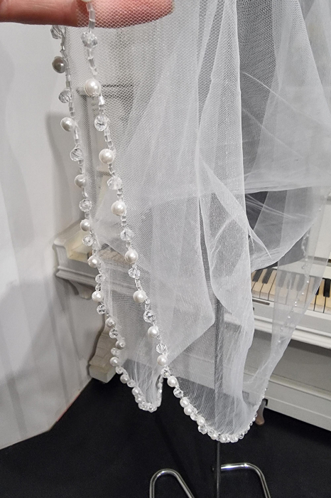 Beaded edge bridal veil [5]