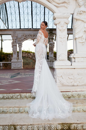 Lace mermaid wedding dress with long sleeves [1]