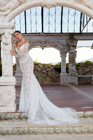 Lace mermaid wedding dress with long sleeves [3]