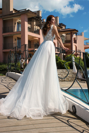 Lace and feathers glittery tulle wedding dress [2]