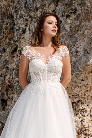 BRIDAL - ROMANTIC Cap Sleeves Floral lace and SPARKLING tulle WEDDING DRESS