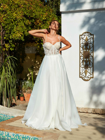 Romantic corset wedding dress [1]