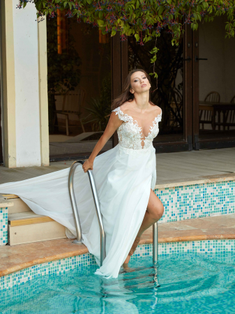Slit chiffon wedding dress [7]