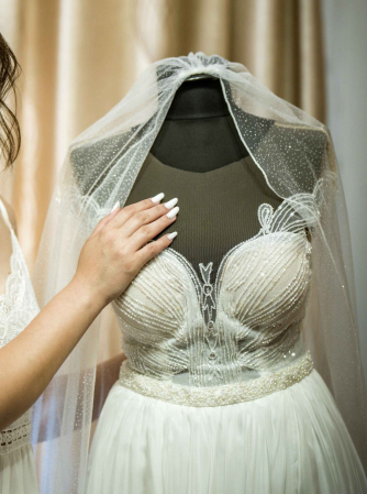 One tier glitter wedding veil [3]