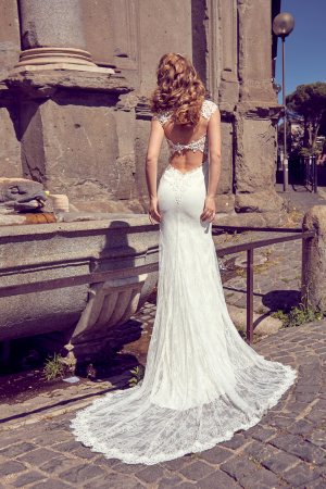 Open Back Chantilly Lace Mermaid wedding Gown [4]