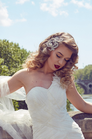 Asymmetrical One-Shoulder Flowers Mermaid Wedding Dress [6]