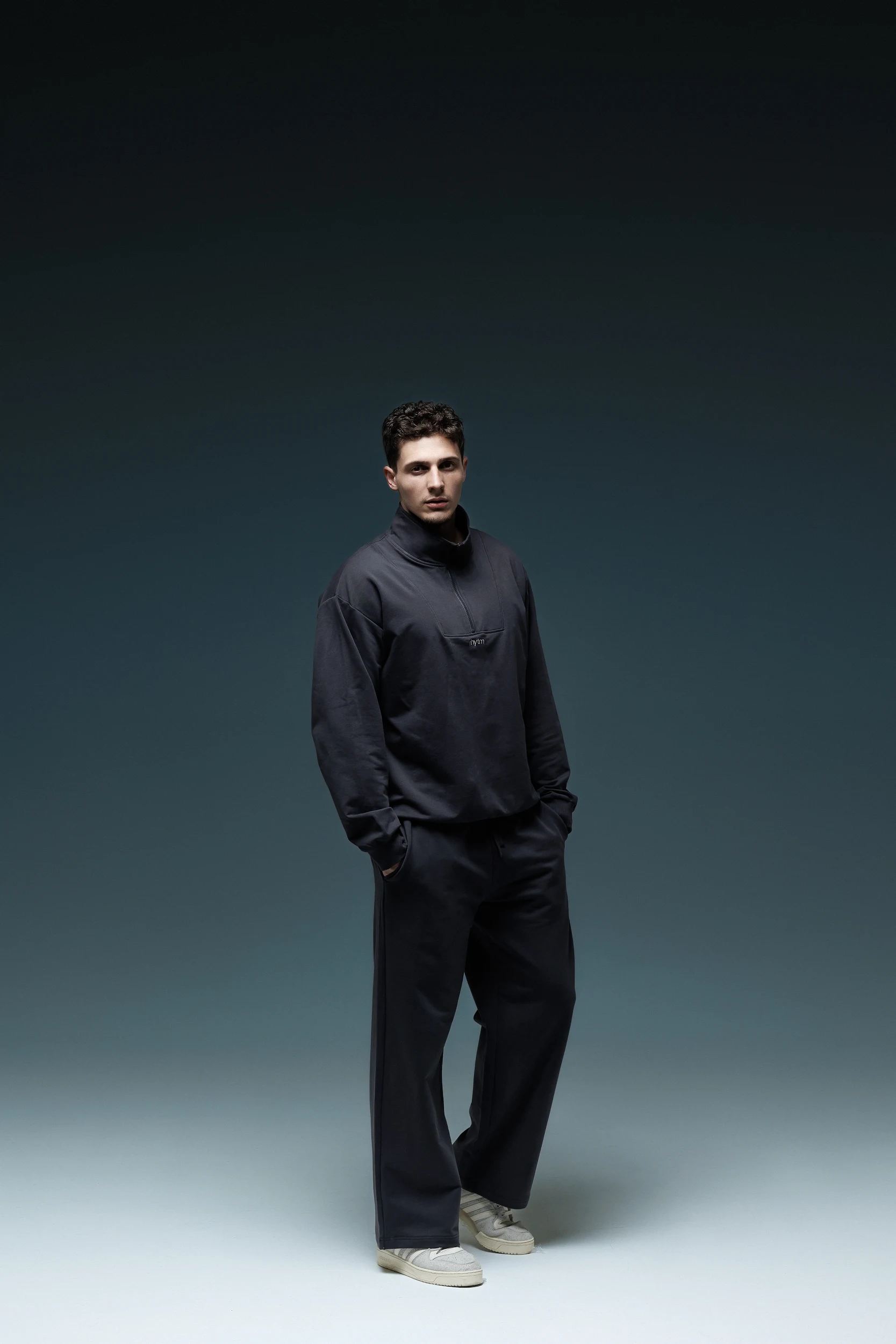 Casual / Streetwear - Costum Retro-Modern Oversized