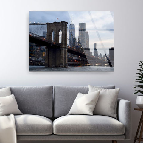 Tablouri cu orase celebre - tablou din sticla acrilica Brooklyn Bridge New York cu cer gri dramatic
