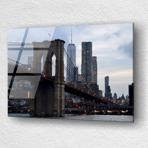 tablou din sticla acrilica Brooklyn Bridge New York cu cer gri dramatic [2]
