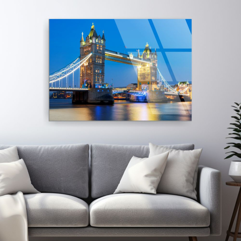 Tablouri cu orase celebre - tablou din sticla acrilica Tower Bridge Londra la inserat cu reflexii in apa