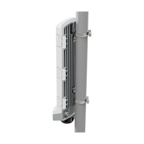 Switch exterior, 3 x RJ45 1G (1 x PoE-In bt, 2 x PoE-Out), 3 x SFP+ 10G, IP66 - Mikrotik CSS606-1G-2Gi-3S+OUT [3]