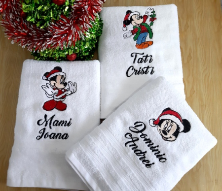 Produse Personalizate - Set 3 prosoape Craciun, personalizate Nume*FamilieDisney, bumbac 100%