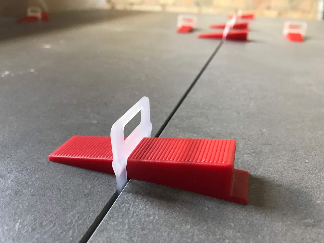 Clipsuri Profesionale pentru Nivelare Gresie [3]