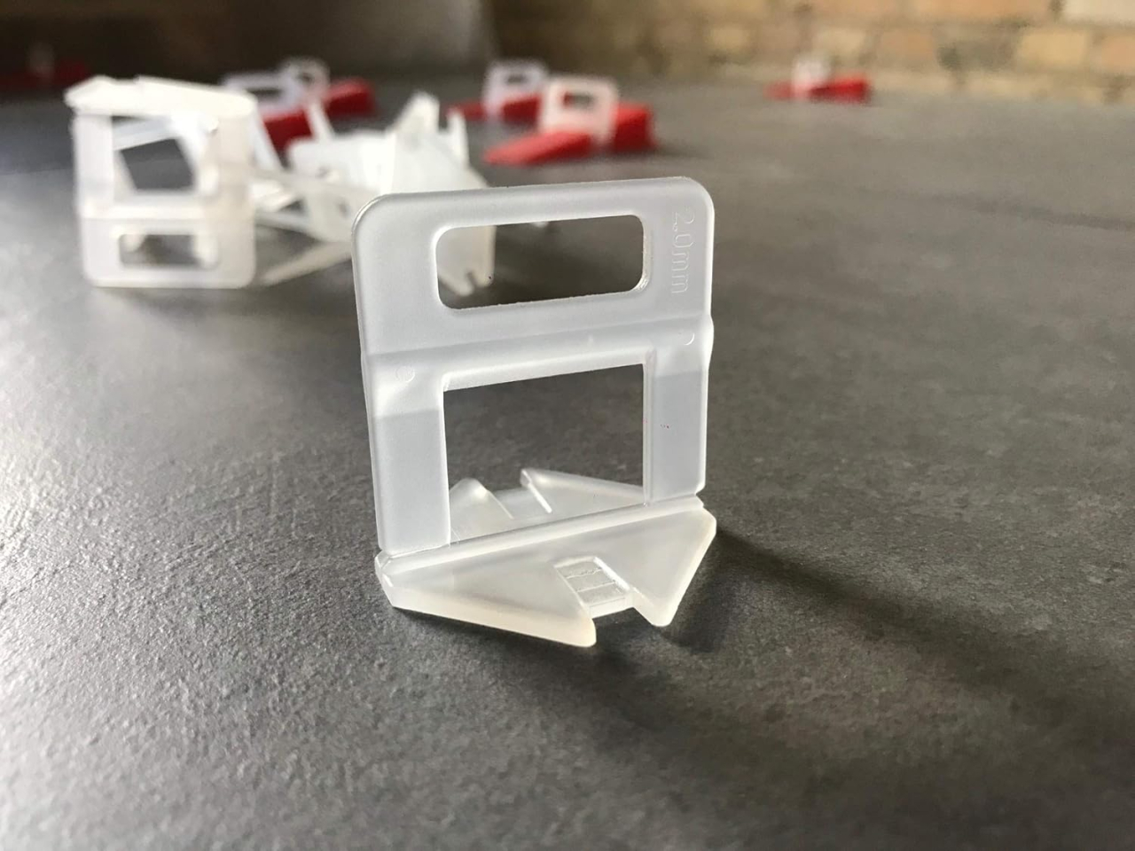 Clipsuri Profesionale pentru Nivelare Gresie [2]