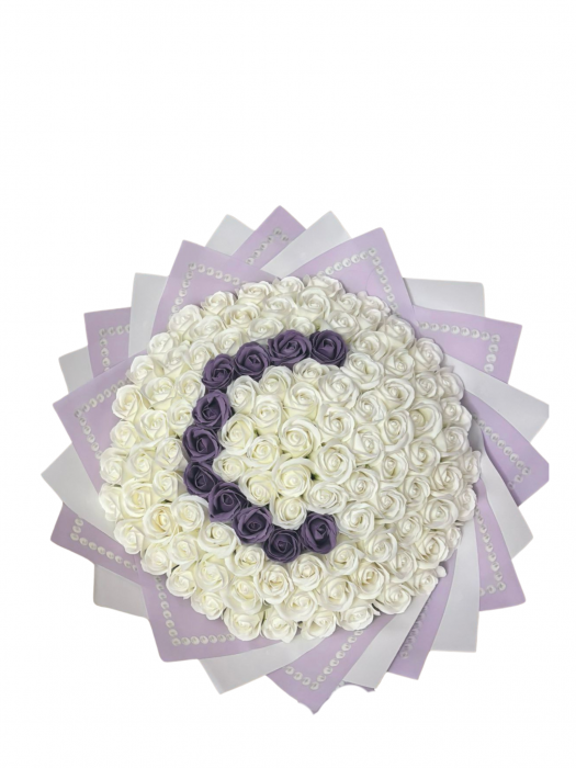 Buchet personalizat cu 101 trandafiri din sapun alb si mauve [1]