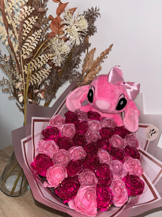 Buchet cu 37 de trandafiri ciclam si roz deschis [2]