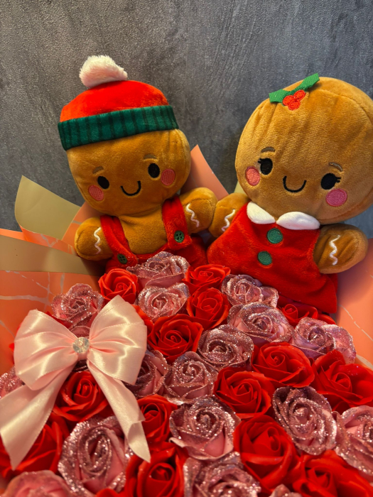 Buchet cu 37 de trandafiri roz inchis si rosii [2]