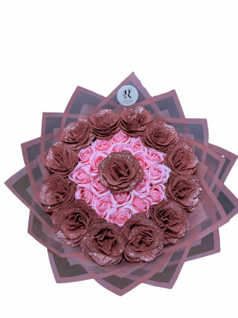 Buchete 31 trandafiri - Buchet cu 31 trandafiri din sapun roz deschis
