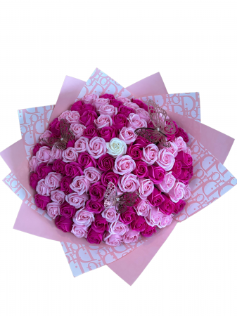 Buchete 101 trandafiri - Buchet 101 trandafiri din sapun roz deschis,ciclam deschis si alb