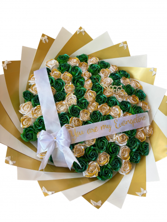 Buchete 101 trandafiri - Buchet 101 trandafiri din sapun verde cu alb