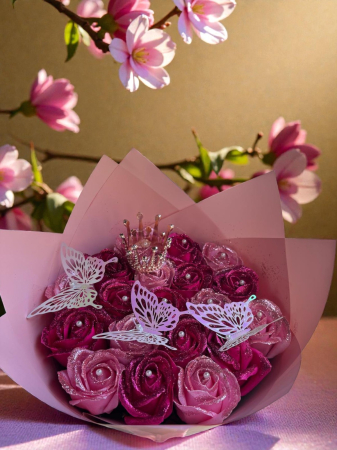 Toată colecția de buchete - Buchet cu 19 trandafiri ciclam si roz deschis