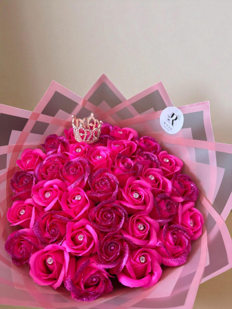 Buchet cu 35 de trandafiri de sapun ciclam [1]