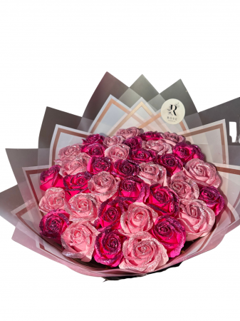 Buchet 35 de trandafiri - Buchet cu 35 de trandafiri de sapun ciclam si roz deschis cu sclipici