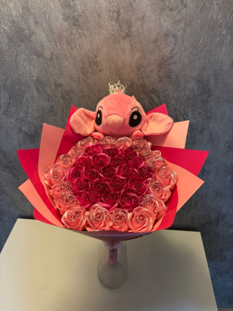 Toată colecția de buchete - Buchet cu 37 de trandafiri de sapun ciclam si roz deschis