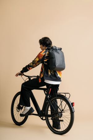Rucsac urban rezistent la apa pentru bicicleta [32]