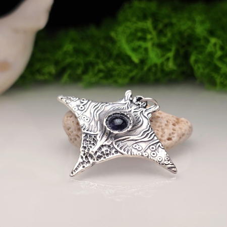 Pandantiv unicat din argint cu safir natural Blue Depths [2]