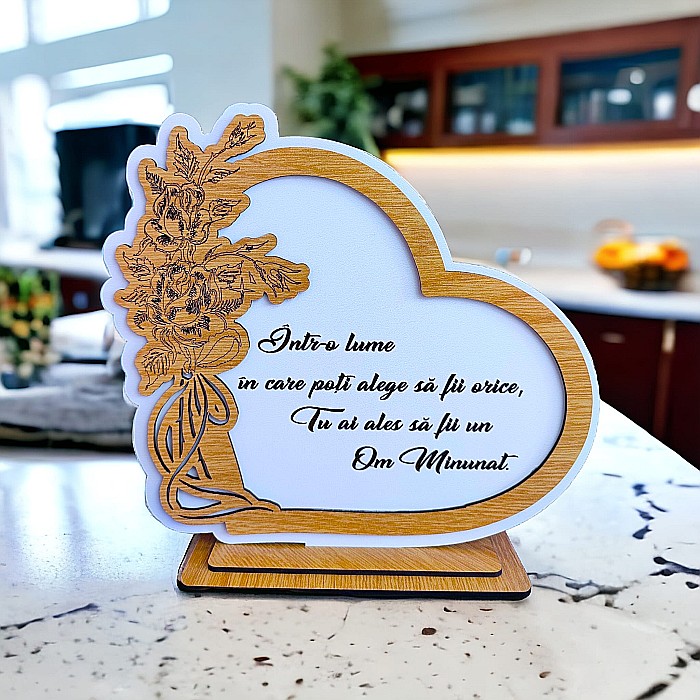 Decoratiune tablou inima personalizata cu mesaj standard, cadou, "Om Minunat",baza cu suport din lemn, 22x20cm [1]