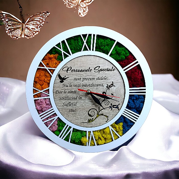 Ceas de perete stil caseta decorata cu licheni naturali stabilizati, cadou personalizat, "Persoanele speciale", cadran maro, Alb [1]