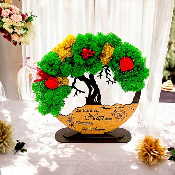 Tablou Copacul Vietii Cadou personalizat cu mesaj standard pentru Nași ”La Casa cu Nași buni Dumnezeu face Minuni!” decorat cu licheni stabilizati Produs în România de Rustic Wood Decor [1]