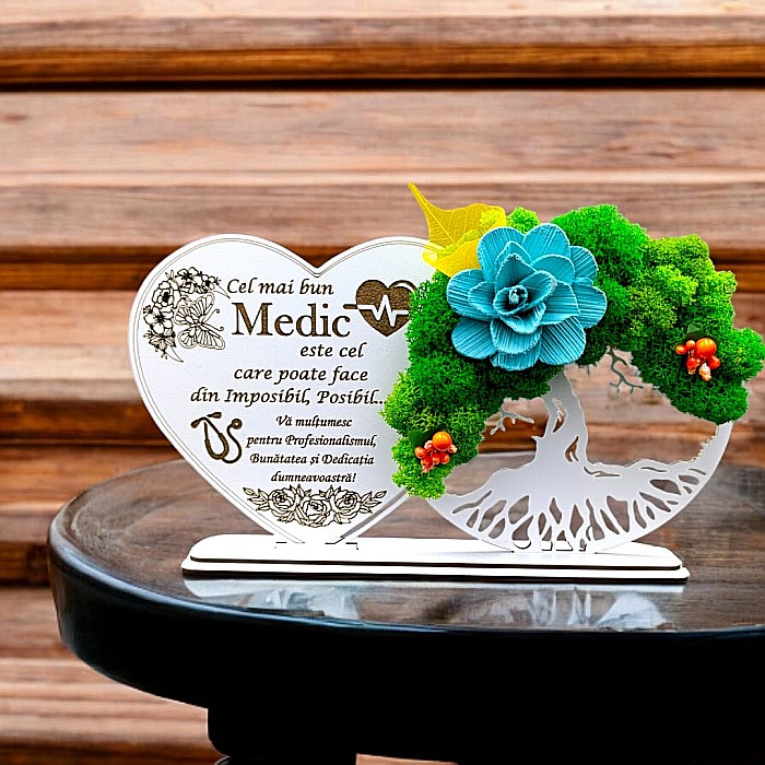 Tablou Inima Copacul vietii decorativ cu suport, personalizat pentru Medic "Cel mai bun Medic..." , Produs în România de Rustic Wood Decor, dimensiune 30x16cm [1]