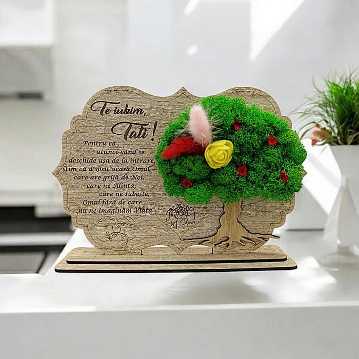 Tablou copac cu licheni stabilizati, cadou personalizat cu mesaj standard pentru Tata "Te iubim Tati..." Produs în România de Rustic Wood Decor [1]