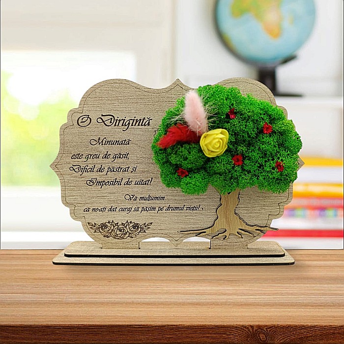 Tablou copac cu licheni stabilizati, cadou personalizat cu mesaj standard pentru Diriginta "O Diriginta minunata este greu de gasit..." Produs în România de Rustic Wood Decor [1]