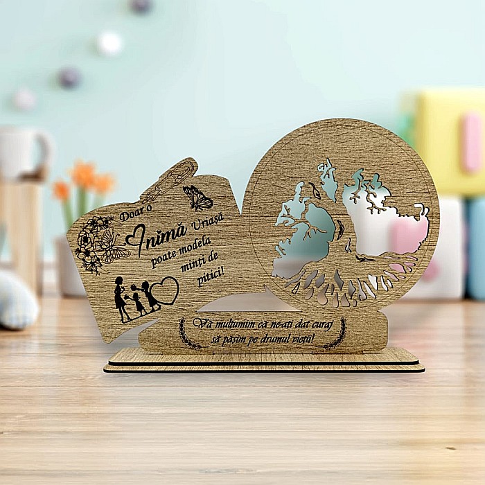 Decoratiune tablou inima, blank pentru licheni stabilizati, "Doar o Inima uriasa poate modela minti de pitici",  30x18cm [1]