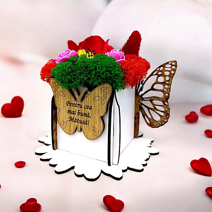 Cadou personalizat, cutie din lemn decorata cu licheni cu mesaj standard pentru Matusa, dimensiune 7x7cm, alb [1]