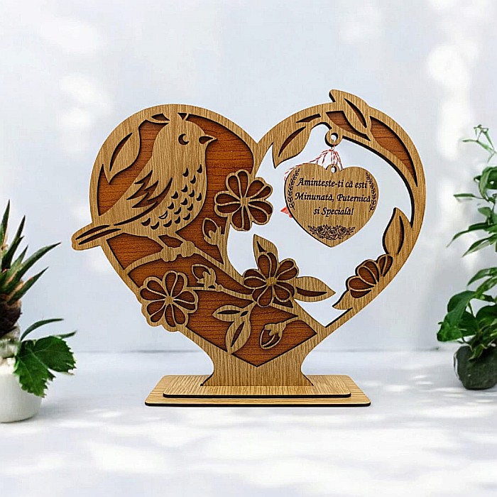 Cadou personalizat inima din lemn, decoratiune cu mesaj standard pentru 8Martie/Ziua Femei, model 2, dimensiune 19x22cm [1]