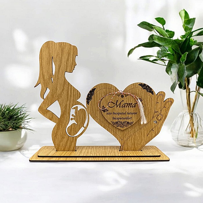 Cadou personalizat cu silueta unei mame insarcinate, decoratiune cu mesaj standard pentru Mama, model 2, dimensiune 20×18cm [1]