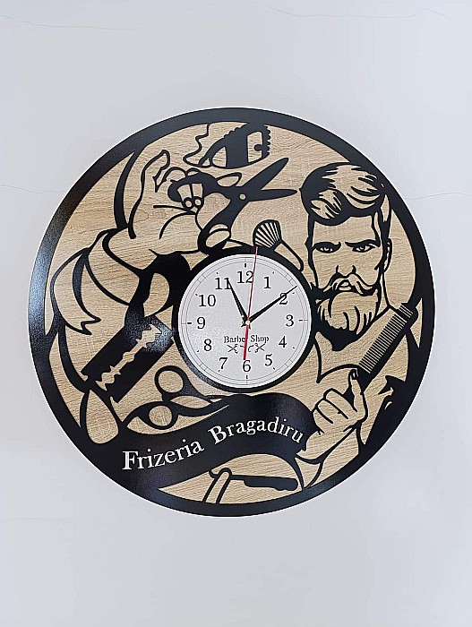 Cadou personalizat, Ceas de perete pentru Frizerie cu cadran alb [1]