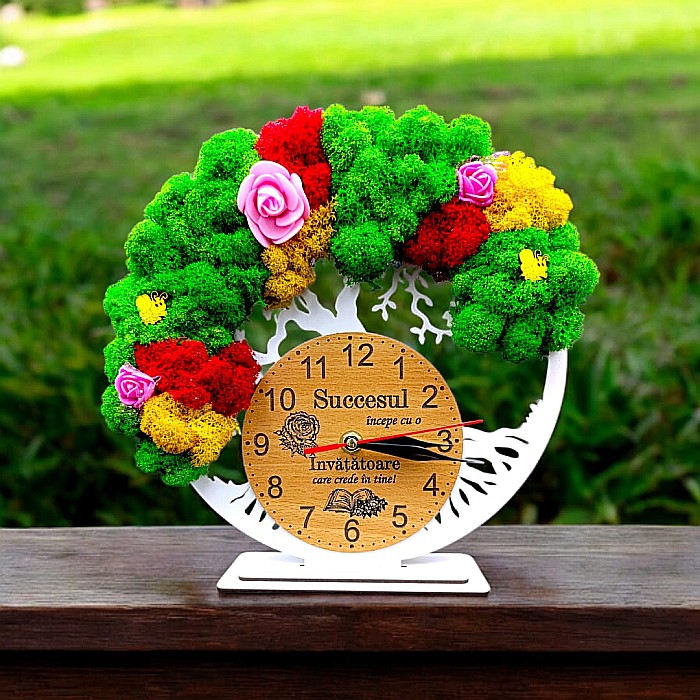 Cadou personalizat, Ceas decorativ copacul vietii cu mesaj standard pentru Invatatoare, decorat cu licheni stabilizati si flori decorative naturale, alb [1]