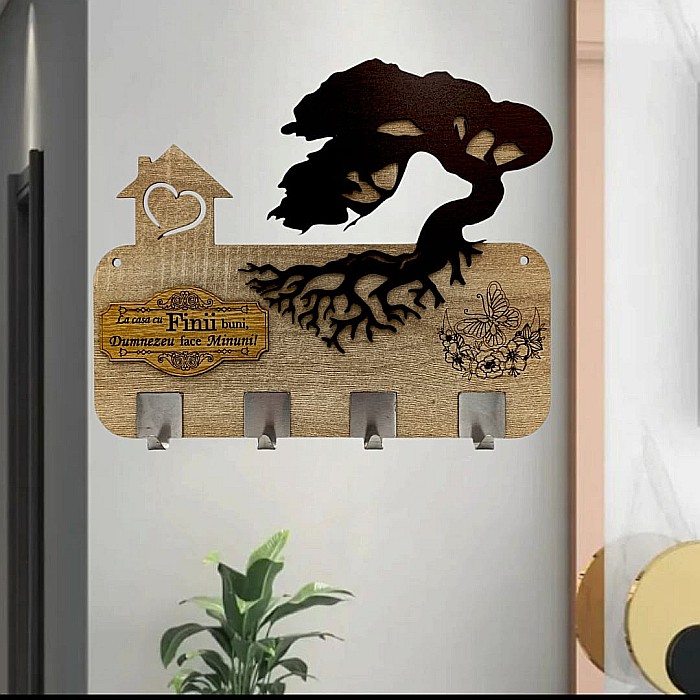 Cadou personalizat, blank cuier decorativ cu bonsai pentru perete cu mesaj standard "La casa cu Finii Buni!..." [1]