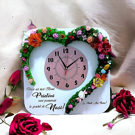 Cadouri Personalizabile - Ceas perete decorativ, decorat cu licheni stabilizati, cu mesaj personalizat pentru nasi, "Doar cei mai buni prieteni sunt promovati la gradul de nasi!"