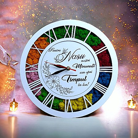 Cadouri Personalizabile - Ceas de perete tip caseta decorata cu licheni naturali stabilizati, cadou personalizat pentru nasi, "Pentru Nasii nostri Minunati....!", alb