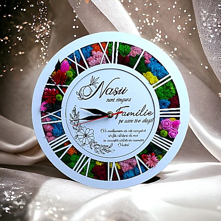 Cadouri Personalizabile - Ceas de perete, caseta decorata cu licheni naturali stabilizati, cadou personalizat pentru Nasi "Nasii sunt singura familie pe care ti-o alegi", alb