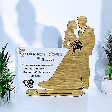 Cadouri Personalizabile - Tablou decorativ personalizat "Casatorie de Succes", 22x24 cm, Produs în România de Rustic Wood Decor