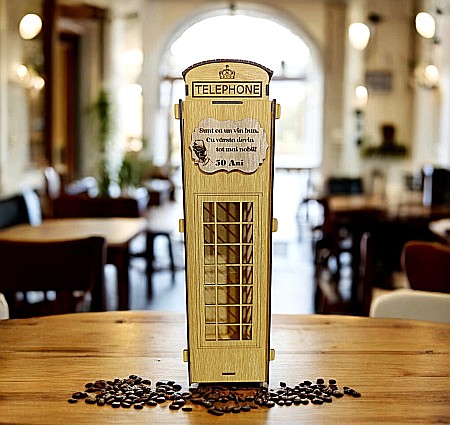 Cutie de vin personalizata cu mesaj standard, cadou personalizat pentru prieteni, familie, cabina telefonica, model 1, dimensiune 35x10cm, maro [1]